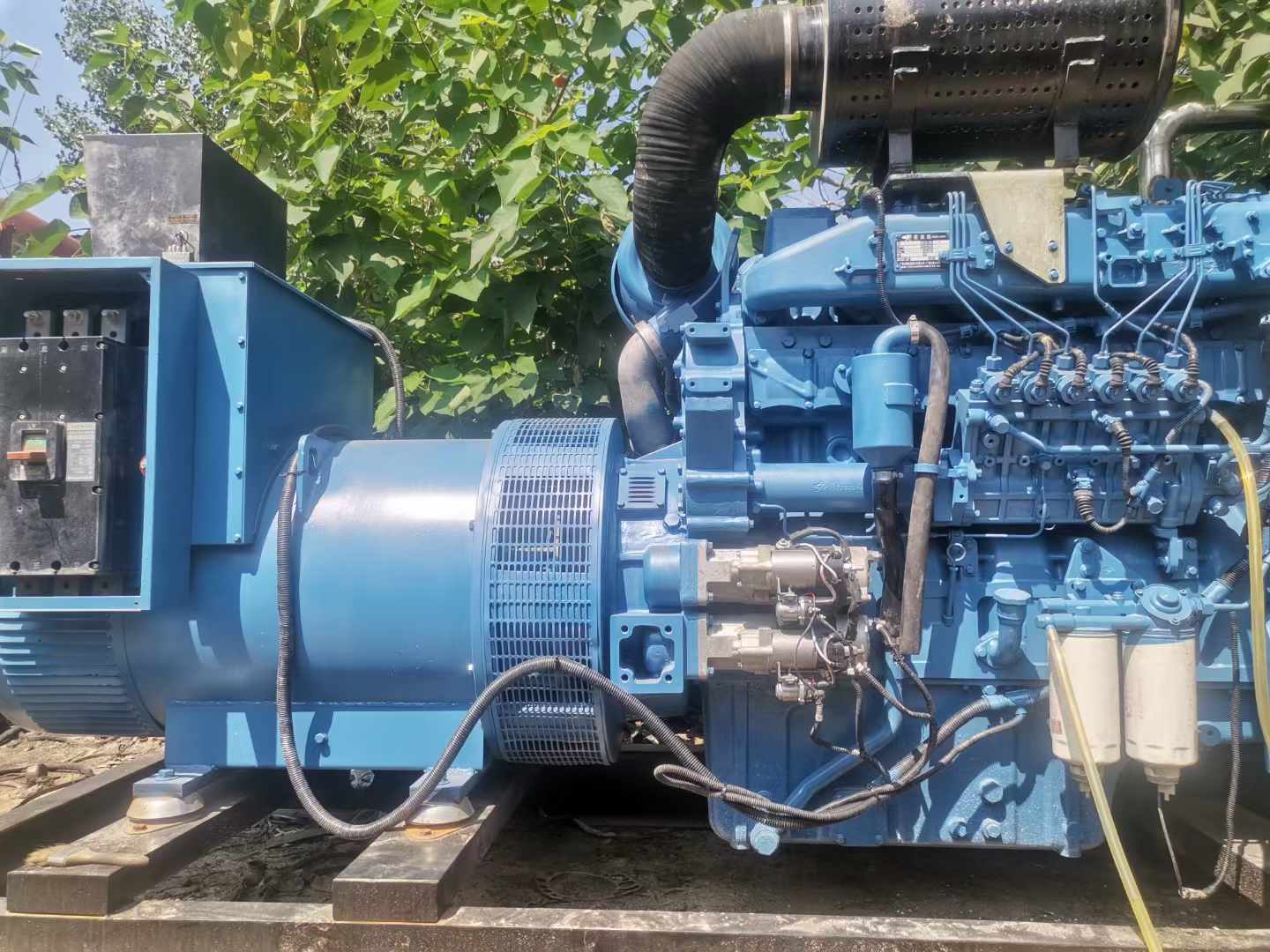 阿尔山详细说明降低 800kW 柴油发电机输出电流波动的方法