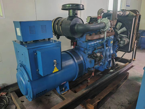 阿尔山100kW柴油发电机组使用多级机油有哪些优缺点？